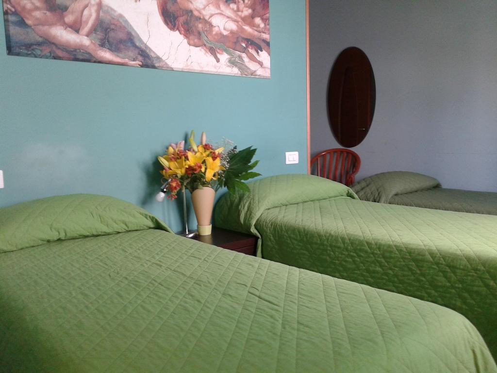 Bed and Breakfast Alenic à Rome Extérieur photo