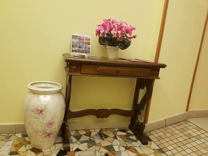 Bed and Breakfast Alenic à Rome Extérieur photo